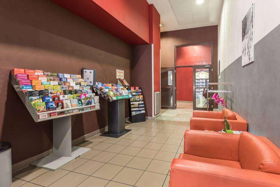 Comfort Aparthotel Nimes Centre Interior photo